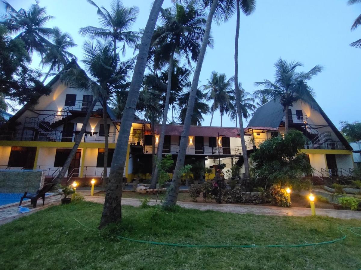 Pv Cottages Serenity Beach Пондичерри Экстерьер фото