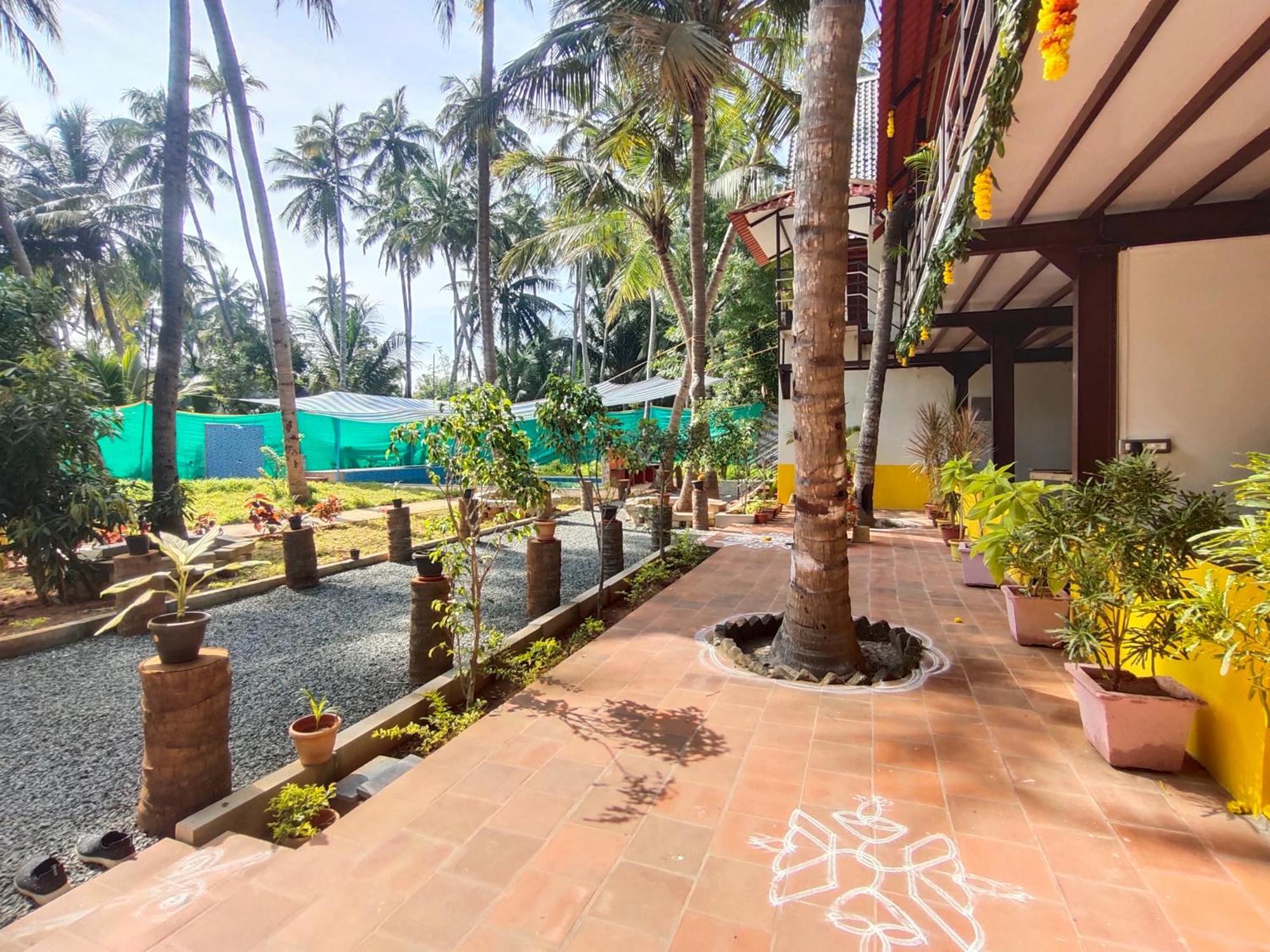 Pv Cottages Serenity Beach Пондичерри Экстерьер фото